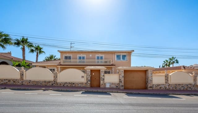 7 slaapkamer Villa te koop in Ciudad Quesada, Rojales met zwembad garage - € 649.000 (Ref: 10167545)