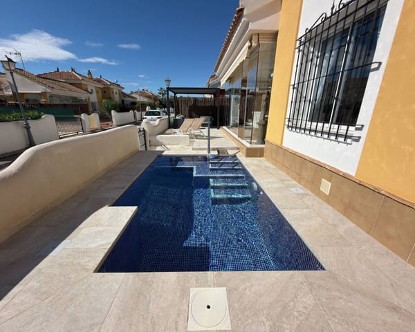 3 soverom Villa til salgs i Los Montesinos med svømmebasseng garasje - € 299 995 (Ref: 10167546)