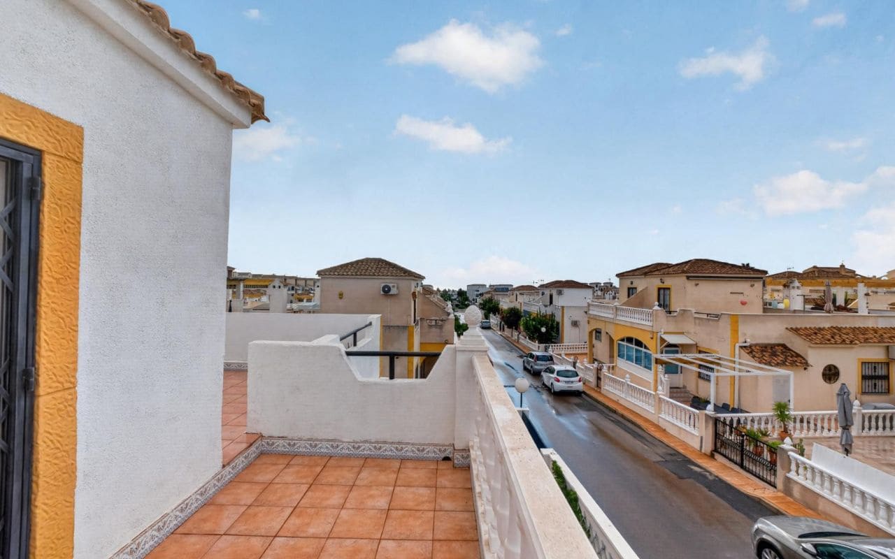 3 bedroom Terraced Villa for sale in Orihuela Costa with pool garage - € 215,000 (Ref: 10169041)