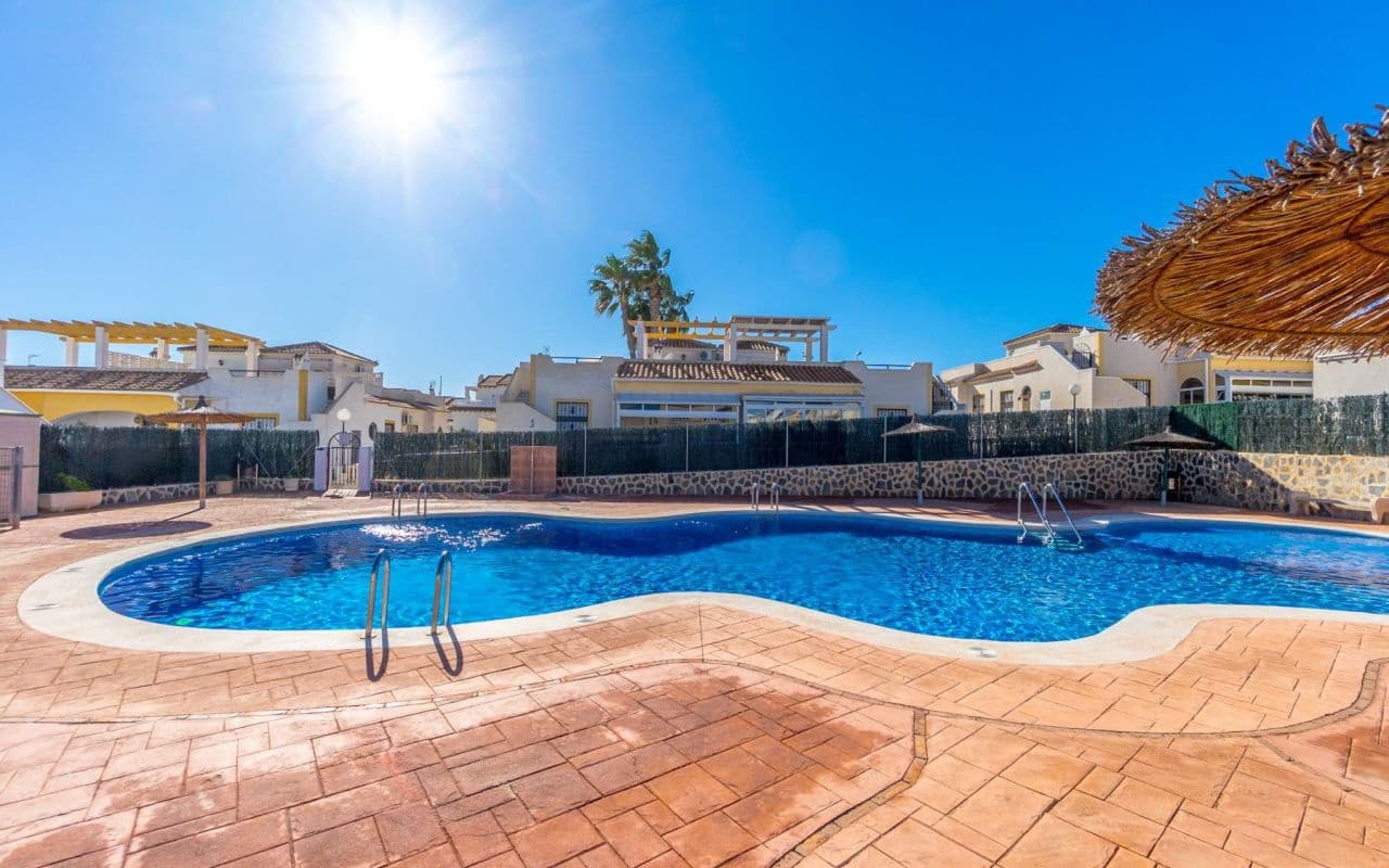 3 bedroom Terraced Villa for sale in Orihuela Costa with pool garage - € 215,000 (Ref: 10169041)
