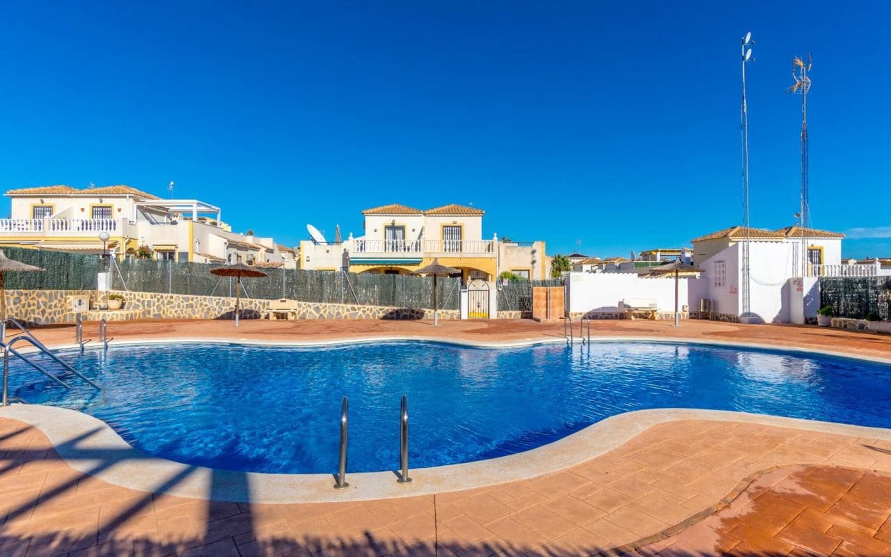 3 bedroom Terraced Villa for sale in Orihuela Costa with pool garage - € 215,000 (Ref: 10169041)