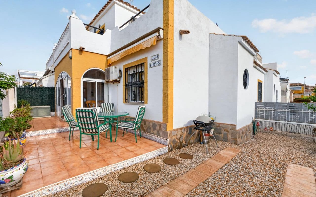 3 bedroom Terraced Villa for sale in Orihuela Costa with pool garage - € 215,000 (Ref: 10169041)