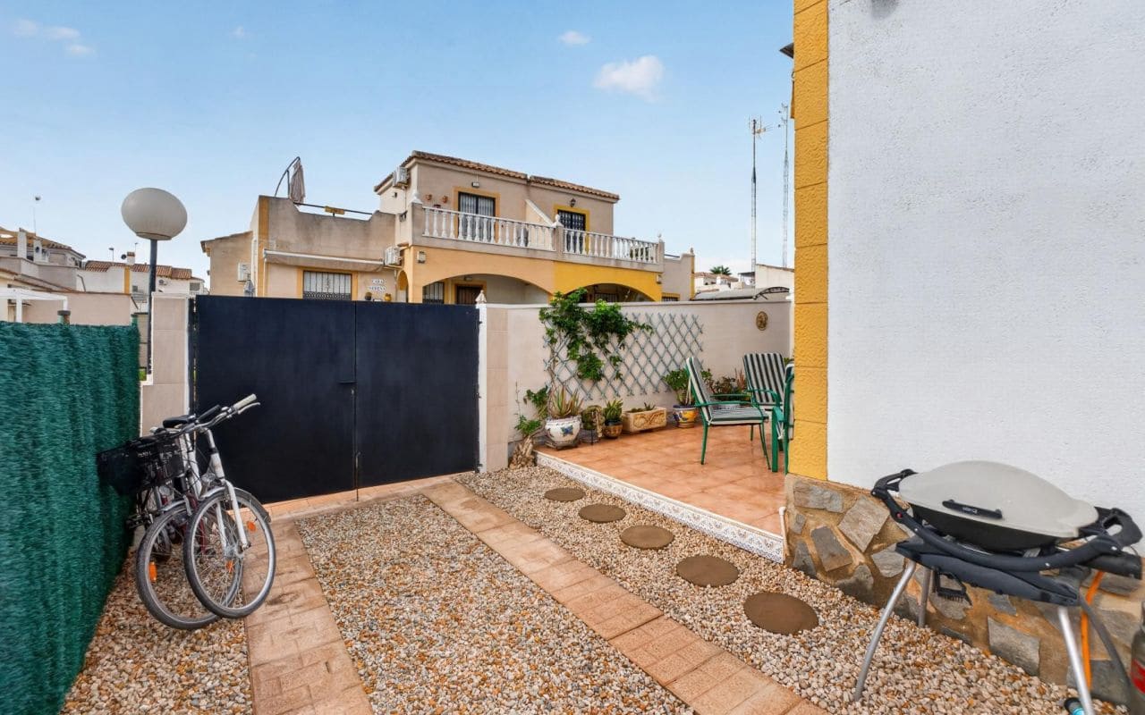 3 bedroom Terraced Villa for sale in Orihuela Costa with pool garage - € 215,000 (Ref: 10169041)