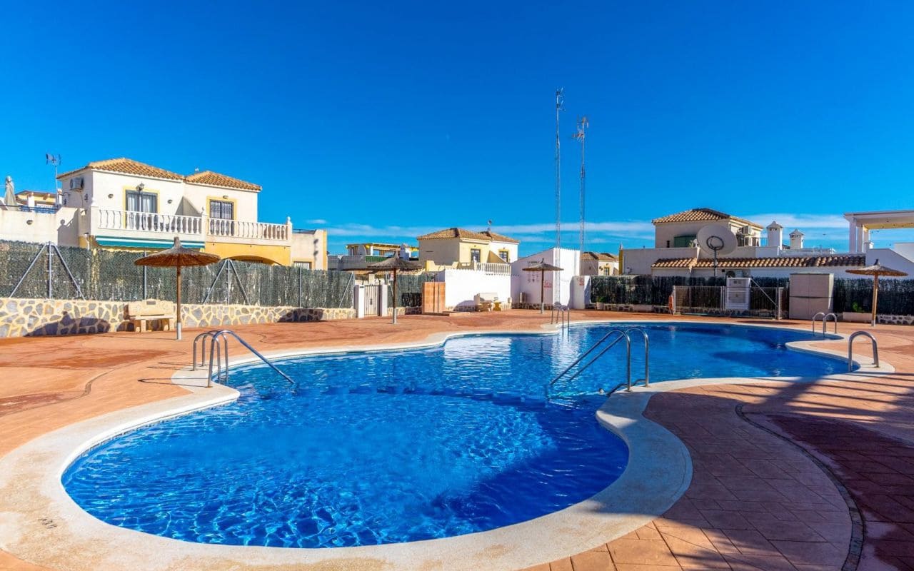 3 bedroom Terraced Villa for sale in Orihuela Costa with pool garage - € 215,000 (Ref: 10169041)