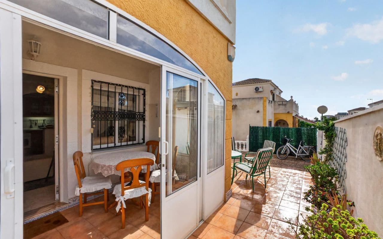 3 bedroom Terraced Villa for sale in Orihuela Costa with pool garage - € 215,000 (Ref: 10169041)