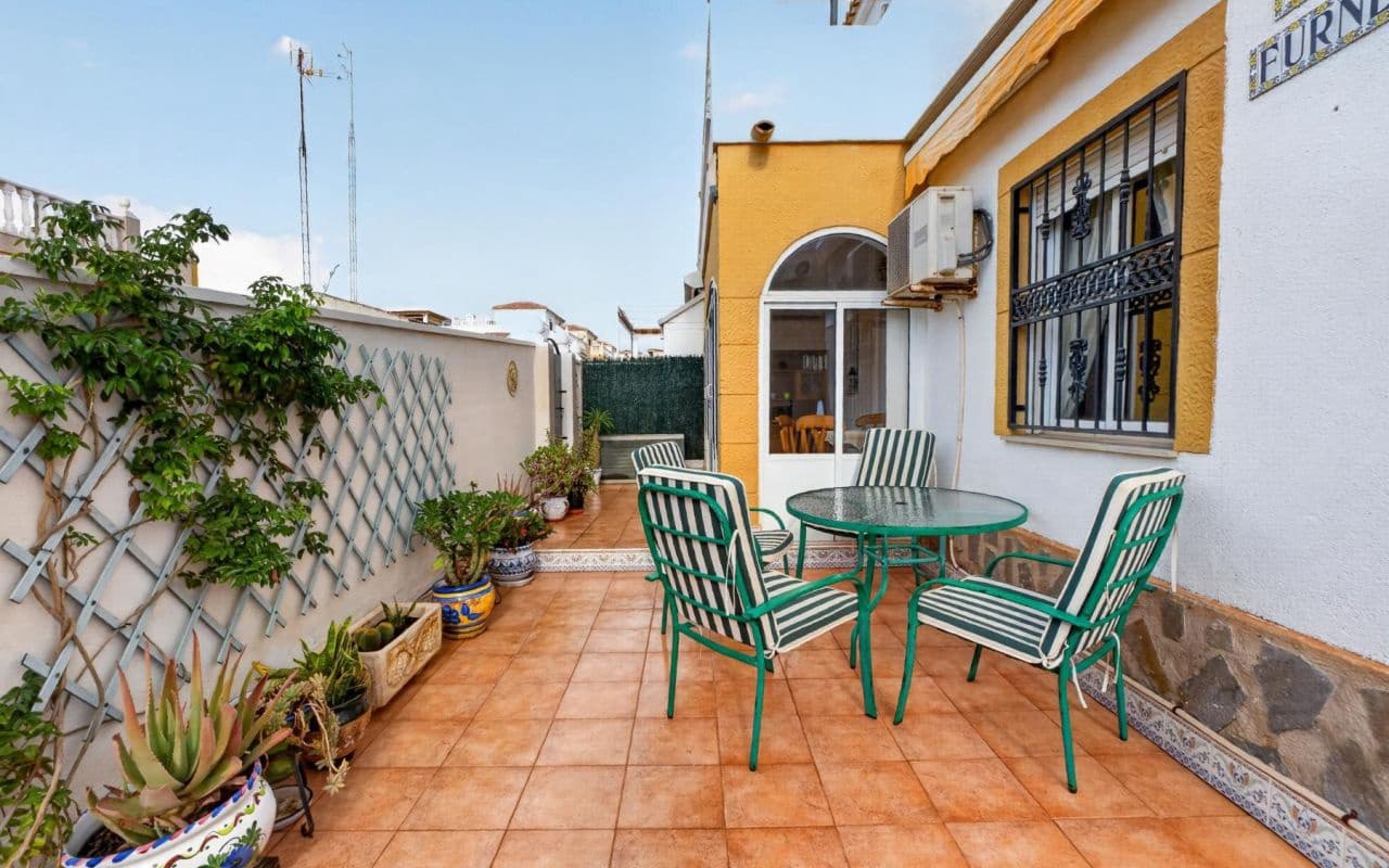 3 bedroom Terraced Villa for sale in Orihuela Costa with pool garage - € 215,000 (Ref: 10169041)