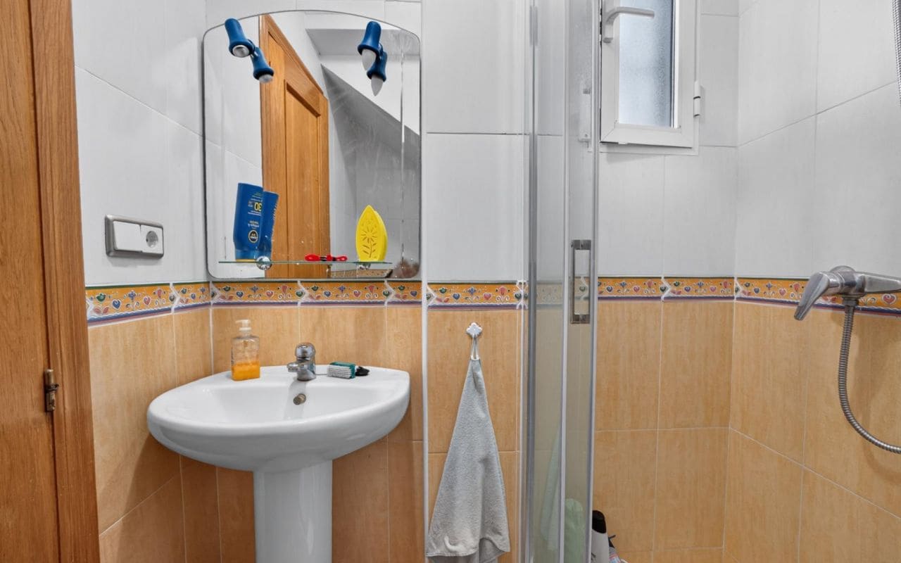 3 soveværelse Byhus til salg i Playa Flamenca med swimmingpool garage - € 219.000 (Ref: 10169338)