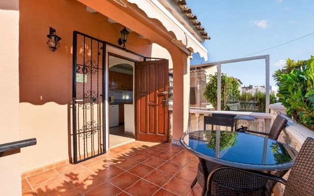 2 soveværelse Villa til salg i Playa Flamenca, Orihuela med garage - € 269.000 (Ref: 10169339)