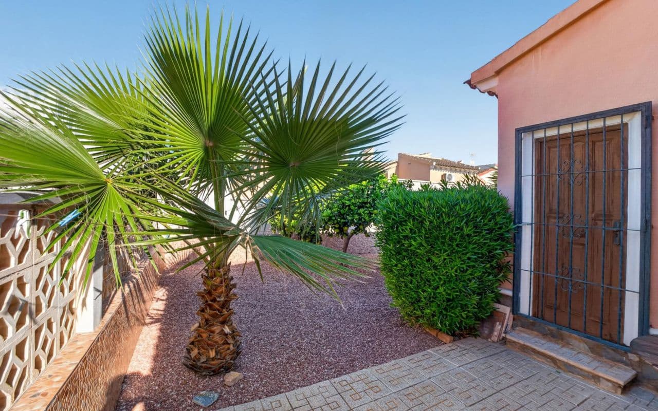 2 soveværelse Villa til salg i Playa Flamenca med garage - € 269.000 (Ref: 10169339)