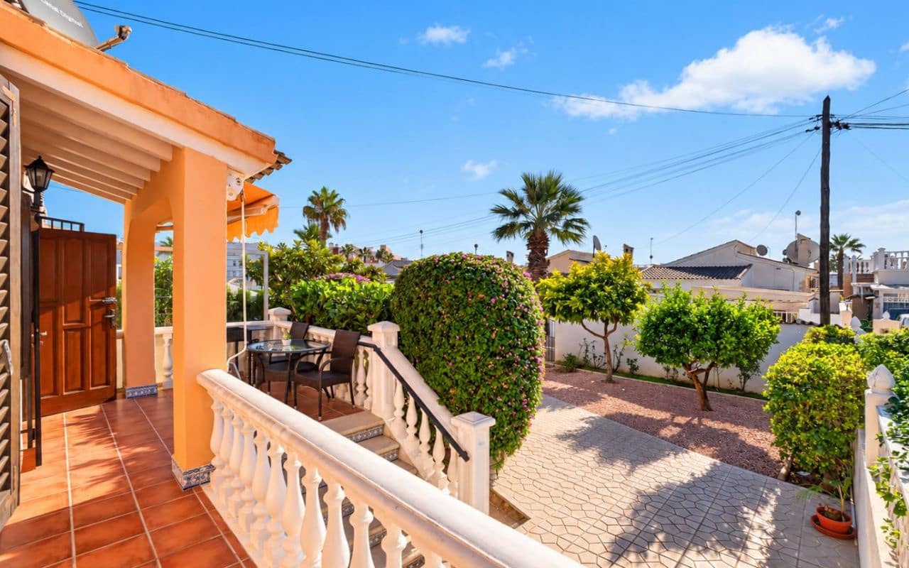 2 soveværelse Villa til salg i Playa Flamenca med garage - € 269.000 (Ref: 10169339)