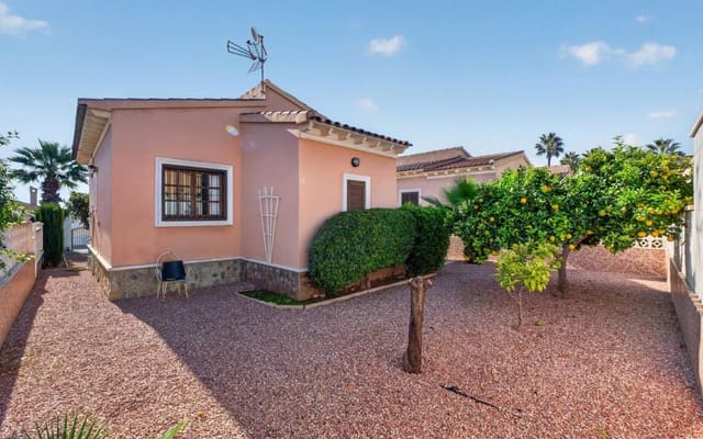 2 soveværelse Villa til salg i Playa Flamenca, Orihuela med garage - € 269.000 (Ref: 10169339)