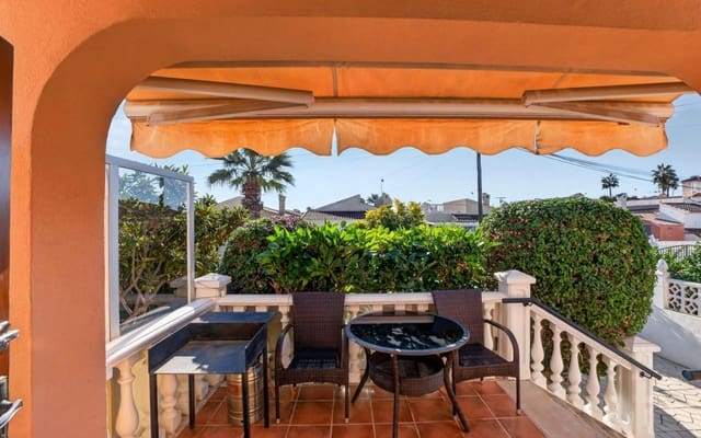 2 soveværelse Villa til salg i Playa Flamenca, Orihuela med garage - € 269.000 (Ref: 10169339)