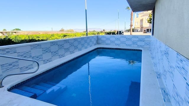 3 Zimmer Haus zu verkaufen in Almoradí mit Pool Garage - 235.000 € (Ref: 10170152)