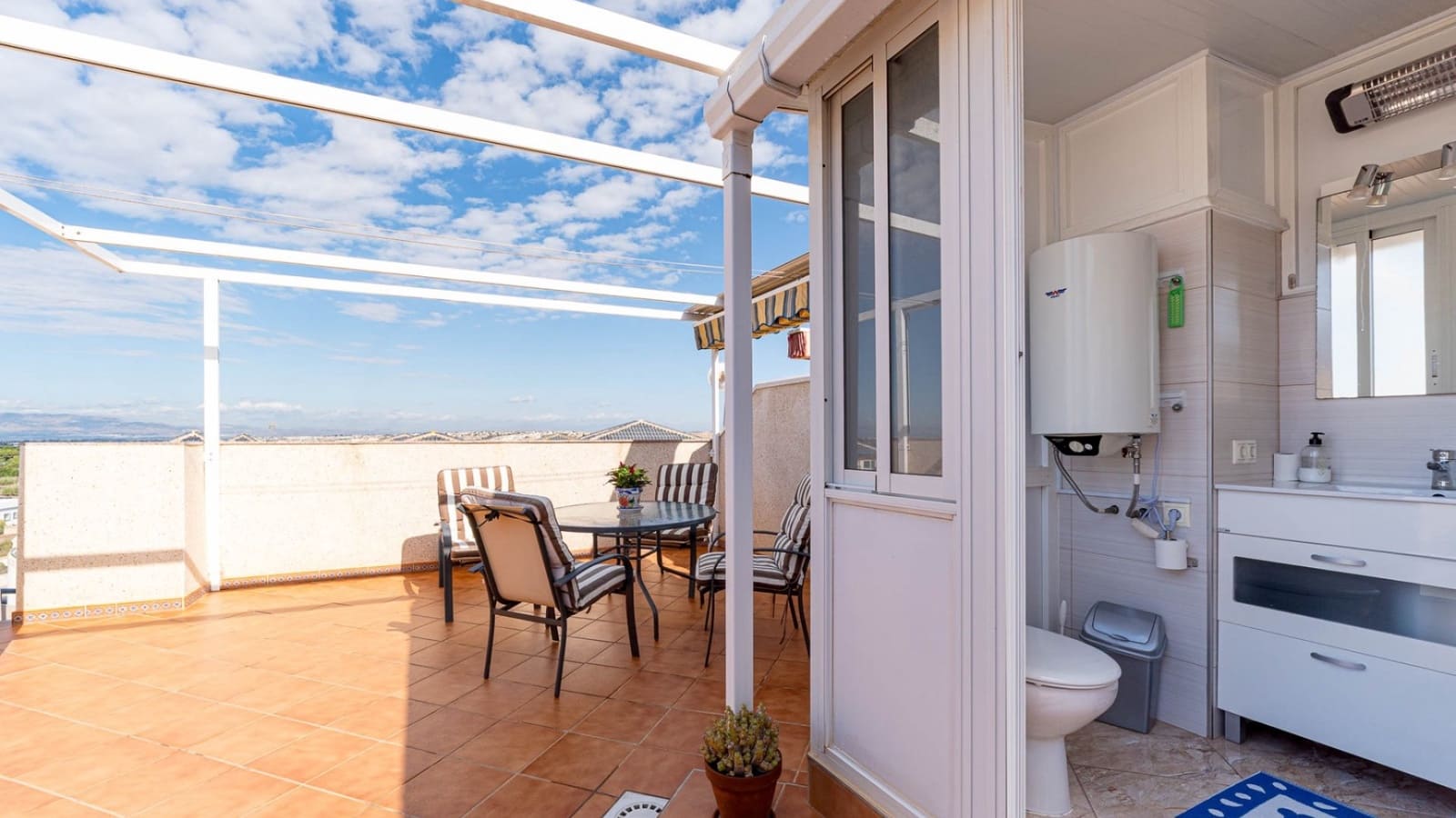 2 Zimmer Apartment zu verkaufen in Guardamar del Segura mit Pool Garage - 190.000 € (Ref: 10175495)
