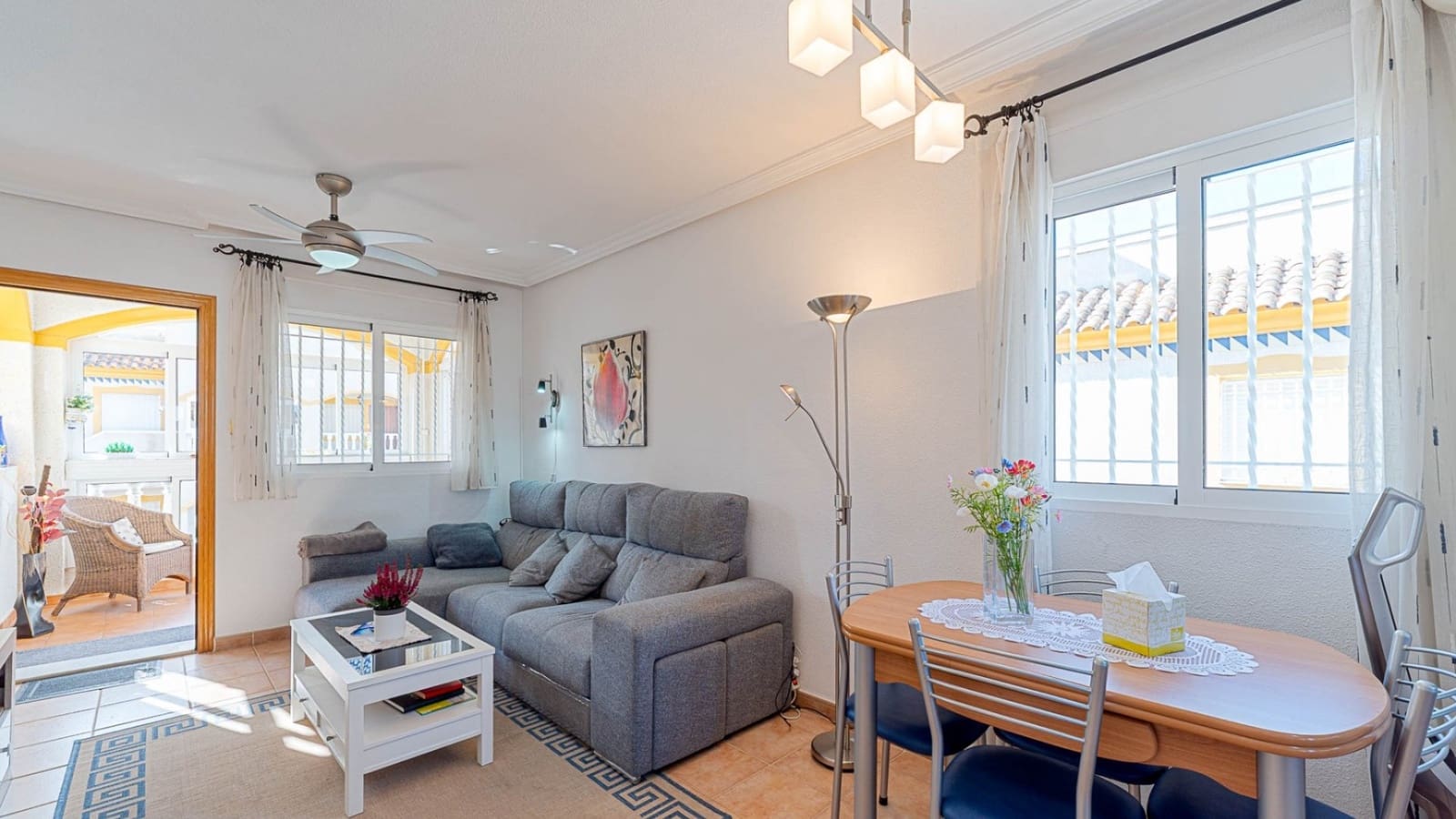 2 Zimmer Apartment zu verkaufen in Guardamar del Segura mit Pool Garage - 190.000 € (Ref: 10175495)