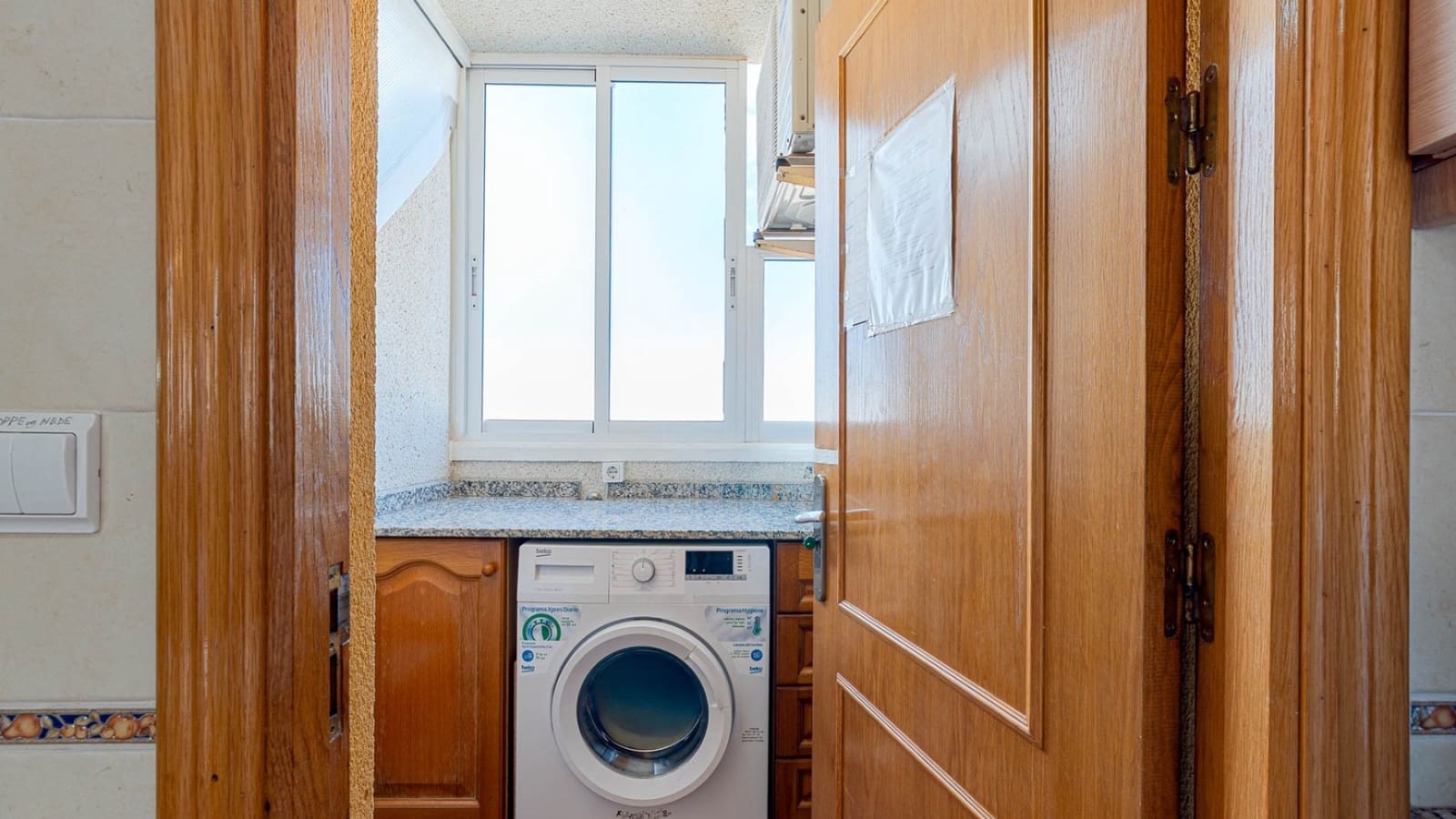2 Zimmer Apartment zu verkaufen in Guardamar del Segura mit Pool Garage - 190.000 € (Ref: 10175495)