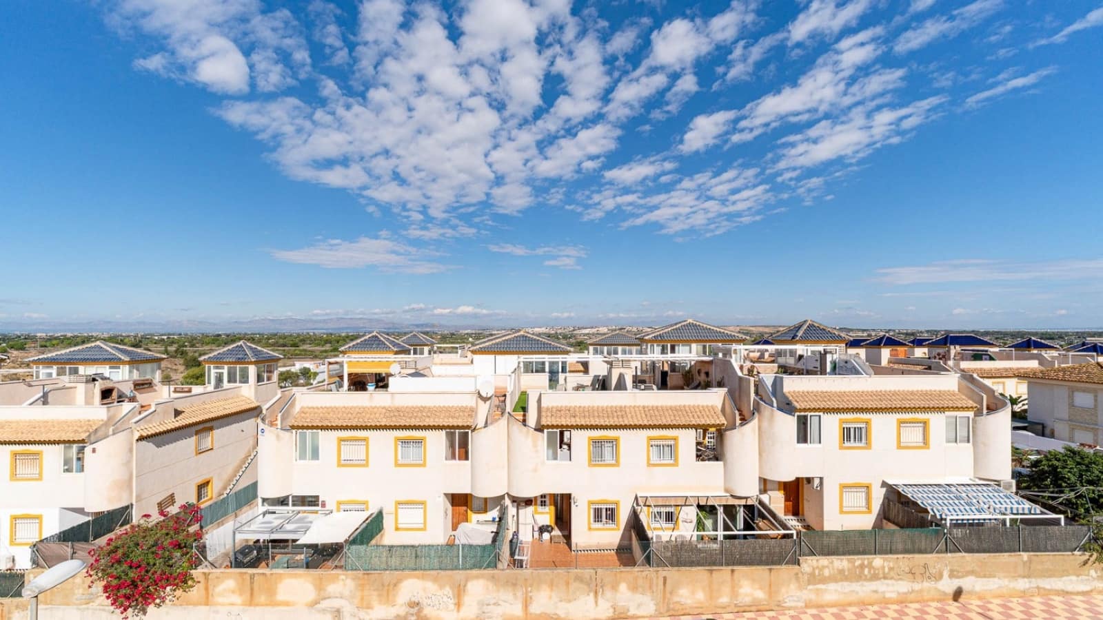 2 Zimmer Apartment zu verkaufen in Guardamar del Segura mit Pool Garage - 190.000 € (Ref: 10175495)