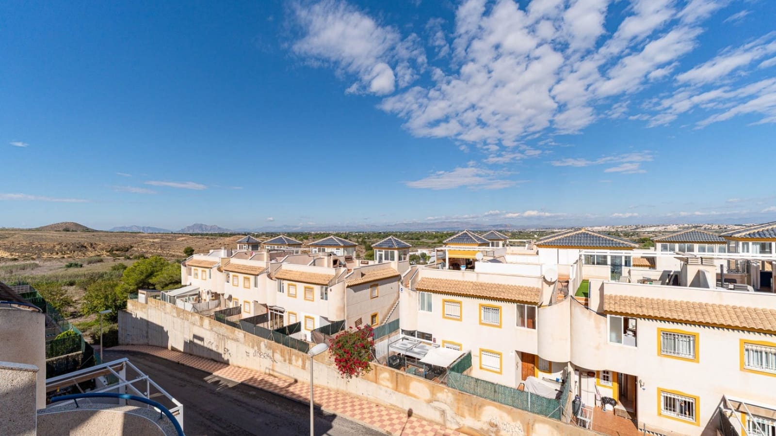 2 Zimmer Apartment zu verkaufen in Guardamar del Segura mit Pool Garage - 190.000 € (Ref: 10175495)