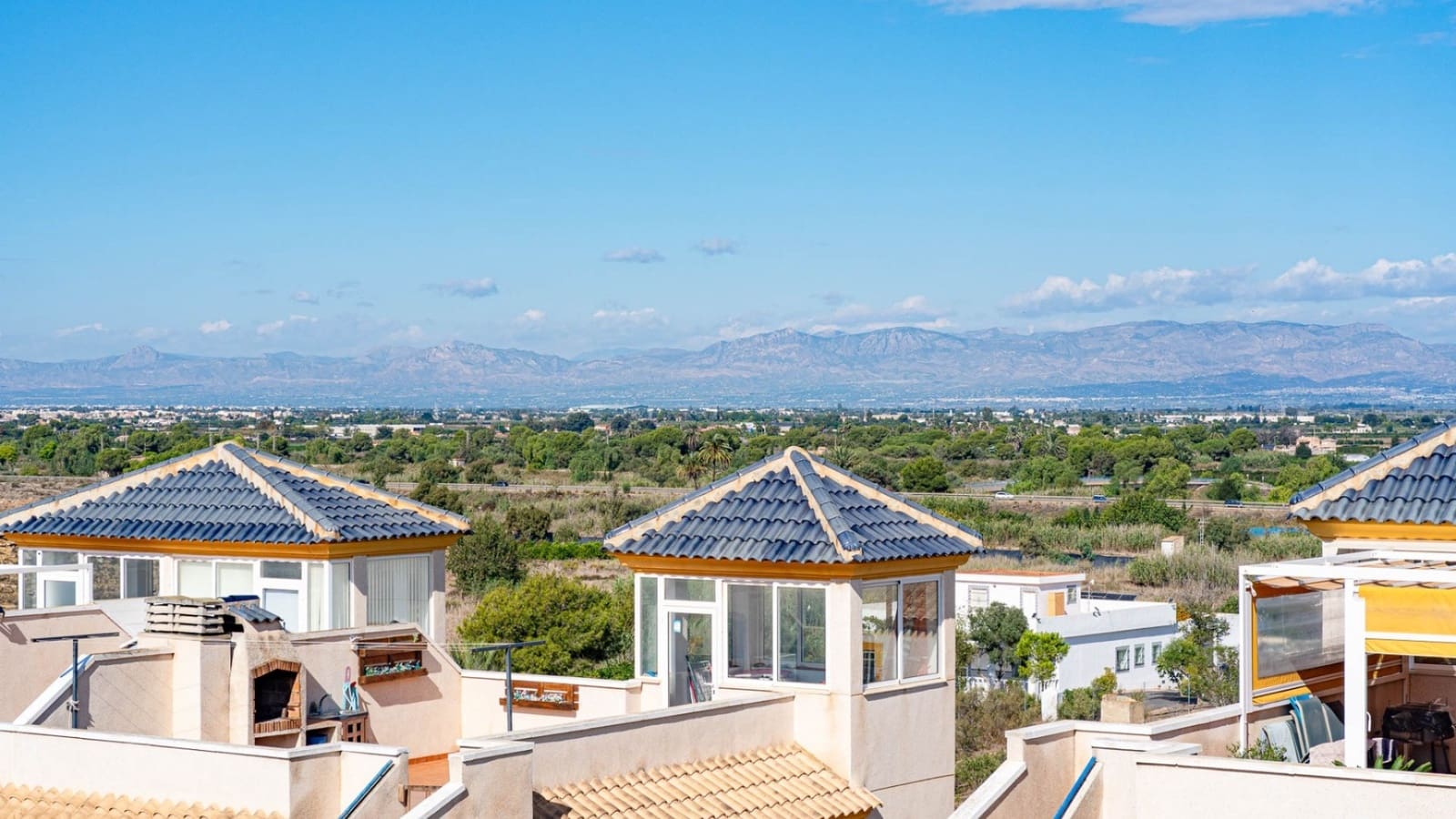 2 Zimmer Apartment zu verkaufen in Guardamar del Segura mit Pool Garage - 190.000 € (Ref: 10175495)