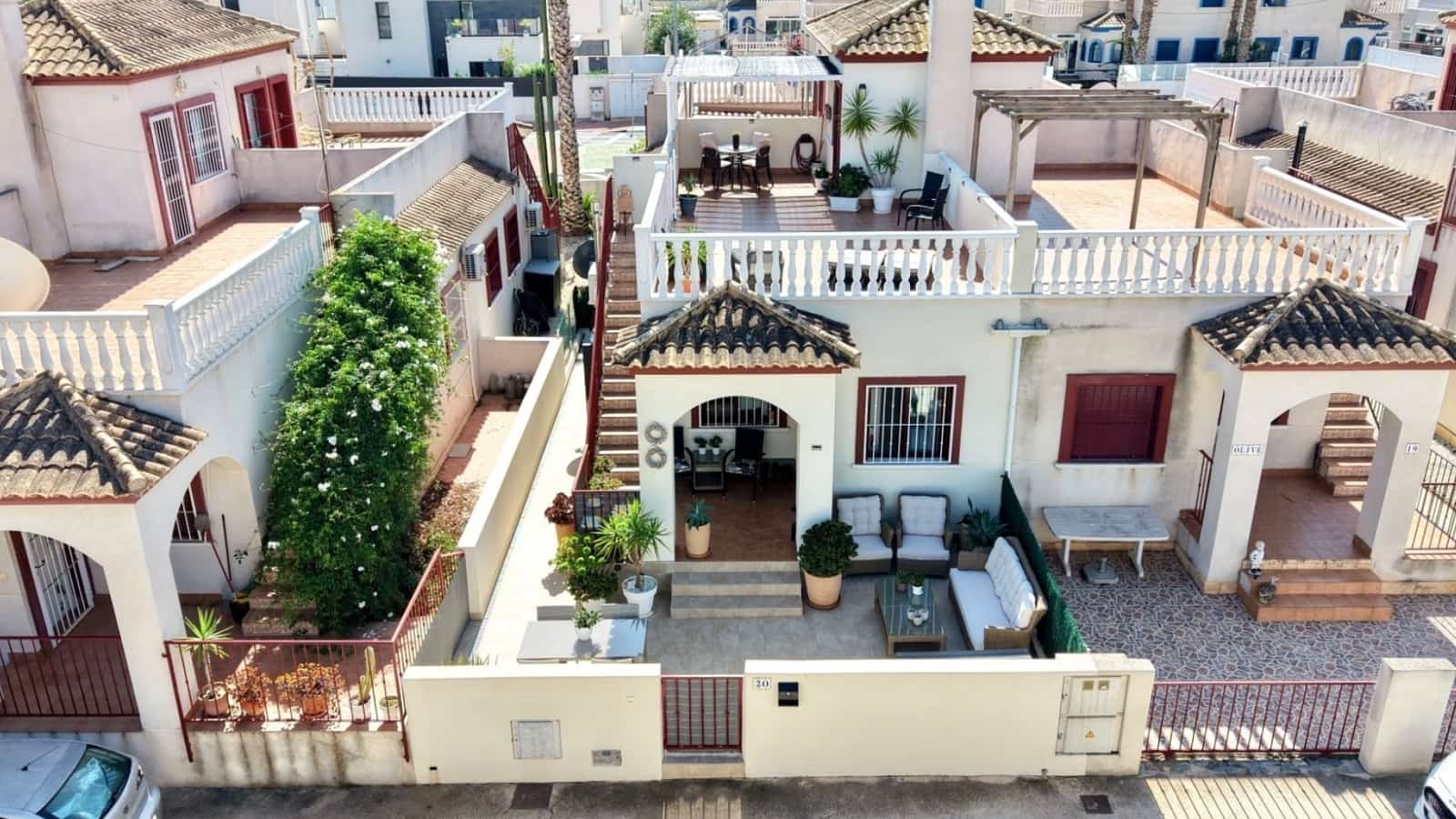 2 slaapkamer Bungalow te koop in Daya Vieja met zwembad - € 179.000 (Ref: 10175925)