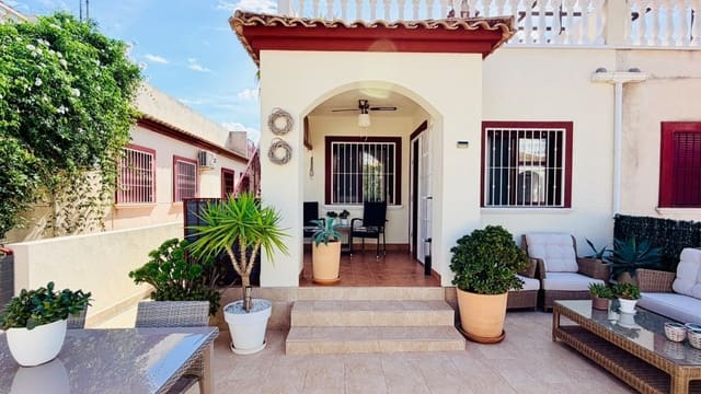 2 slaapkamer Bungalow te koop in Daya Vieja met zwembad - € 179.000 (Ref: 10175925)
