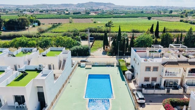 2 slaapkamer Bungalow te koop in Daya Vieja met zwembad - € 179.000 (Ref: 10175925)