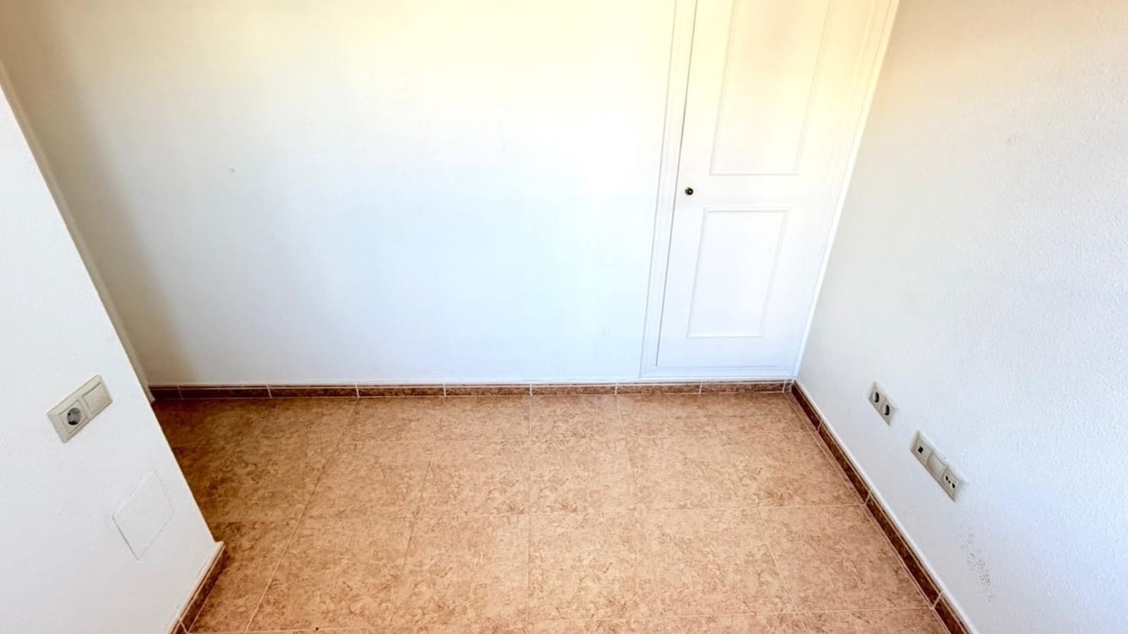 3 soverom Kjedet enebolig til salgs i Ciudad Quesada med svømmebasseng garasje - € 289 000 (Ref: 10175927)