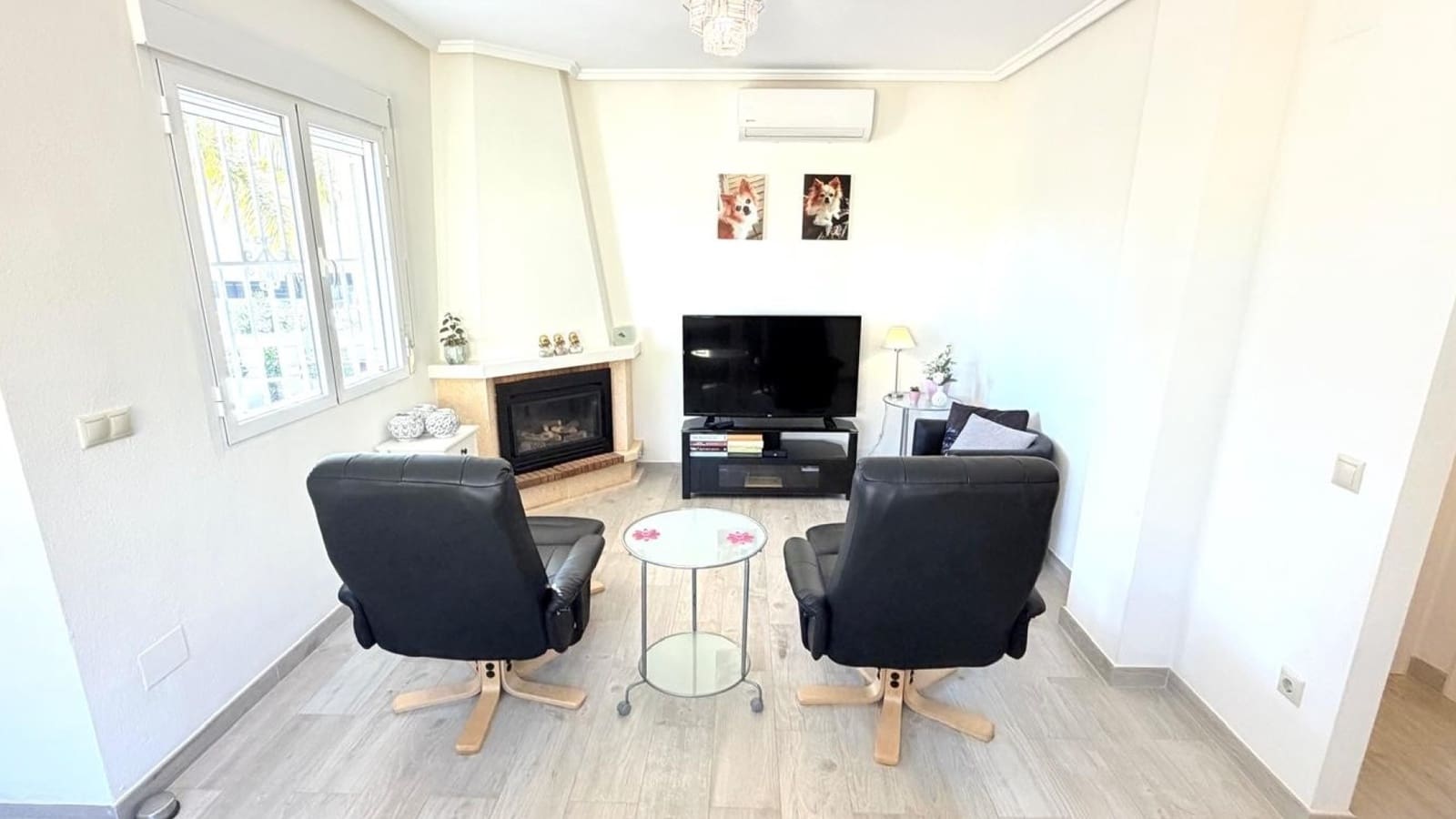 3 soverom Kjedet enebolig til salgs i Ciudad Quesada med svømmebasseng garasje - € 289 000 (Ref: 10175927)