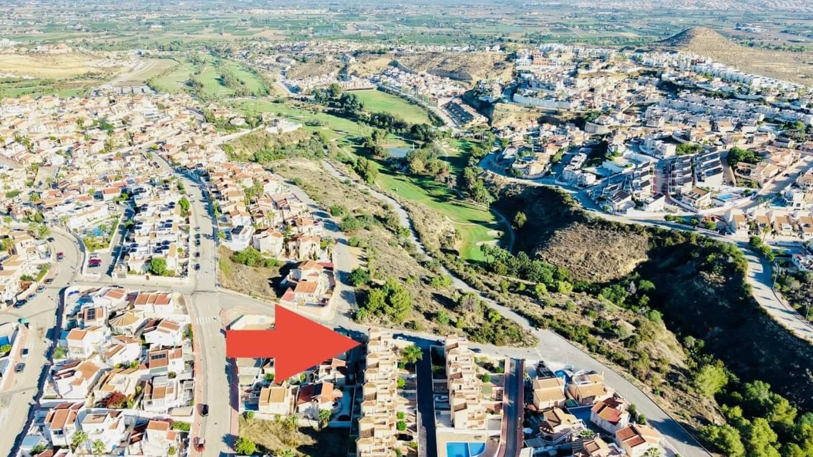 3 soverom Kjedet enebolig til salgs i Ciudad Quesada med svømmebasseng garasje - € 289 000 (Ref: 10175927)