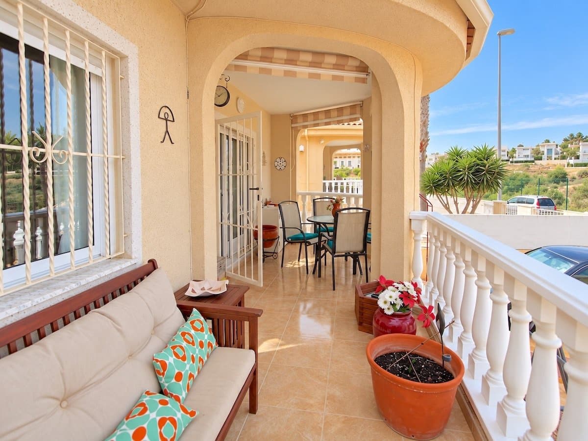 Chalet de 4 habitaciones en Benimar en venta con piscina garaje - 315.000 € (Ref: 10177677)