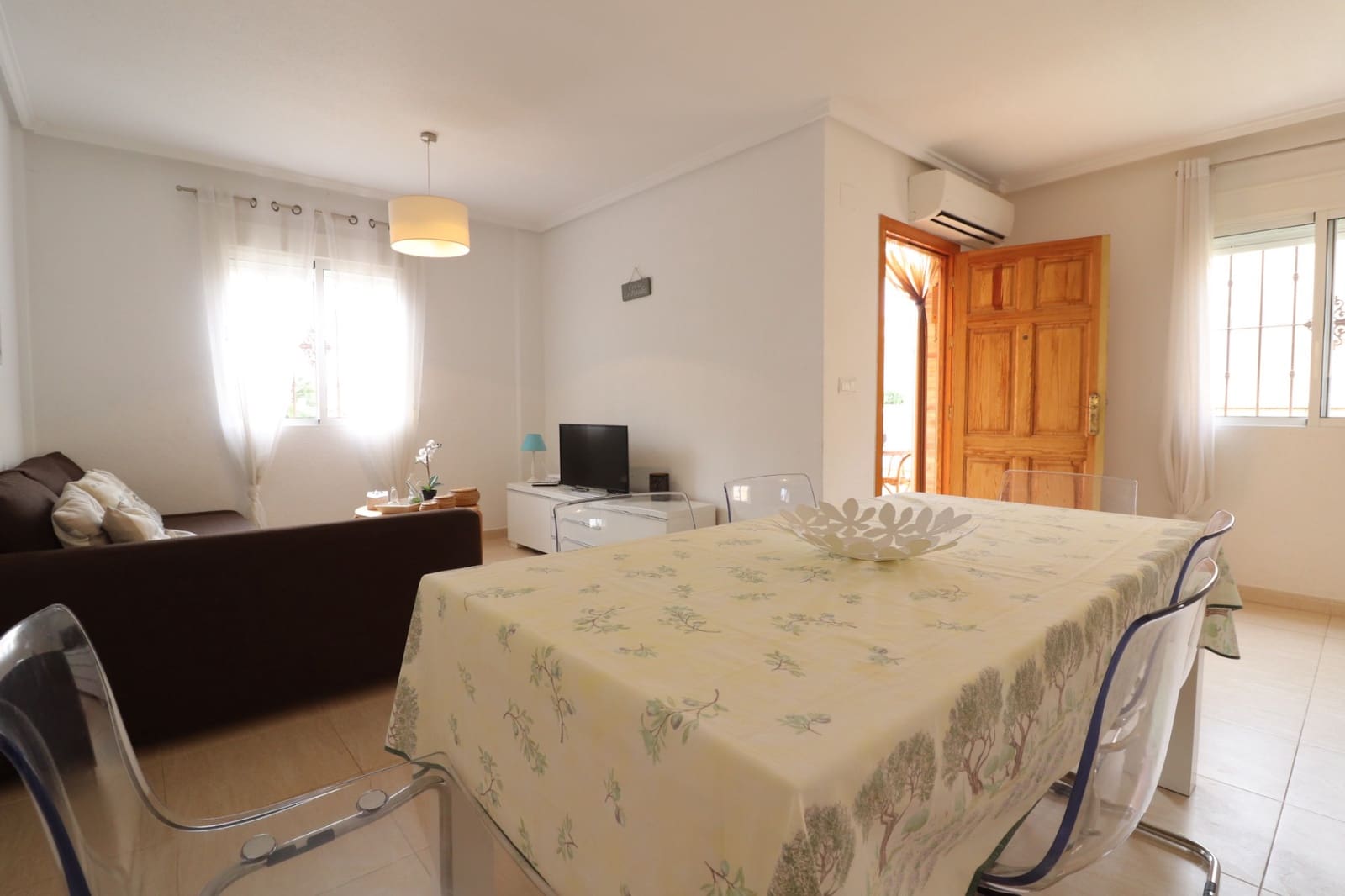Adosado de 3 habitaciones en Ciudad Quesada en venta con piscina garaje - 250.000 € (Ref: 10187541)
