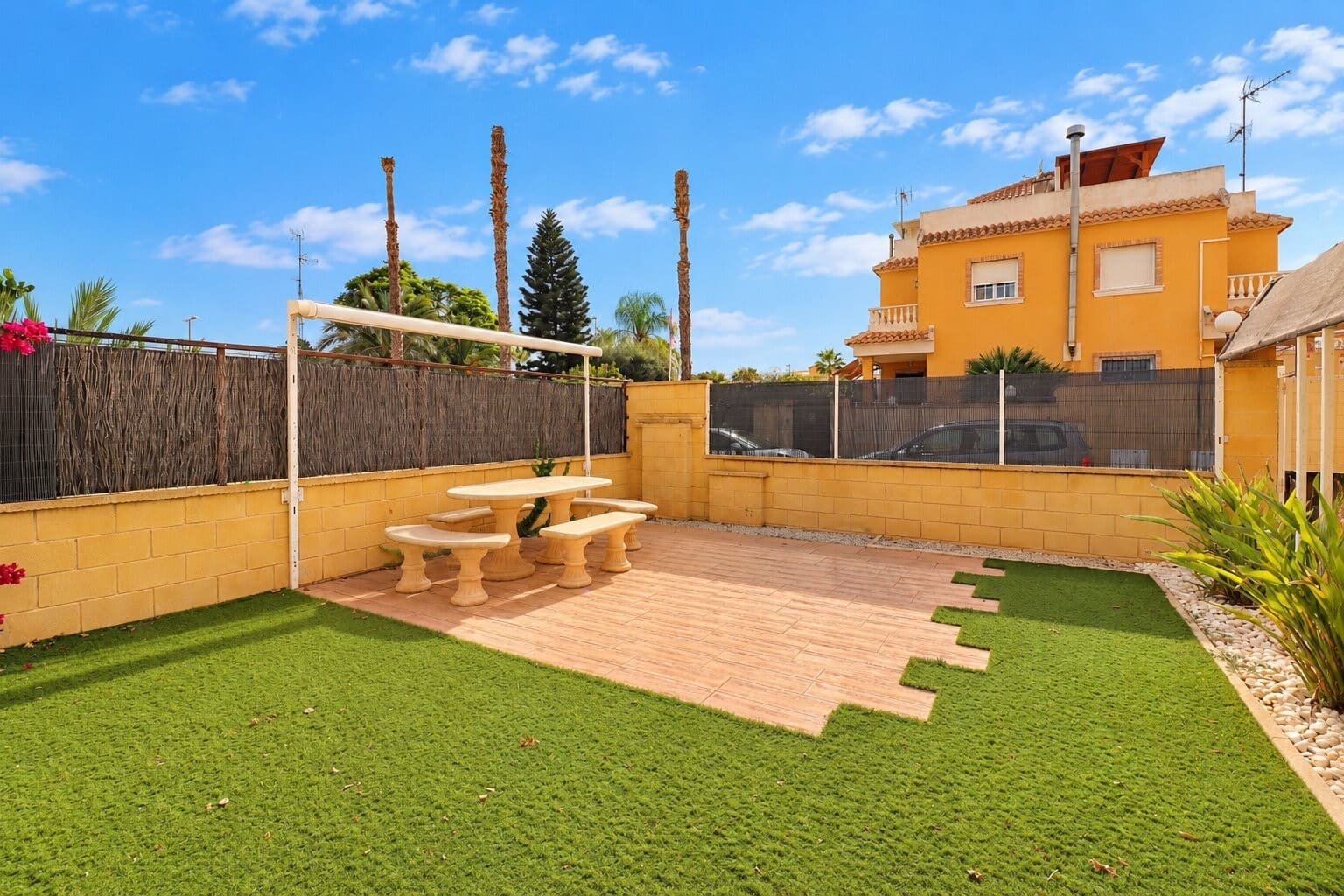 Adosado de 3 habitaciones en Ciudad Quesada en venta con piscina garaje - 250.000 € (Ref: 10187541)