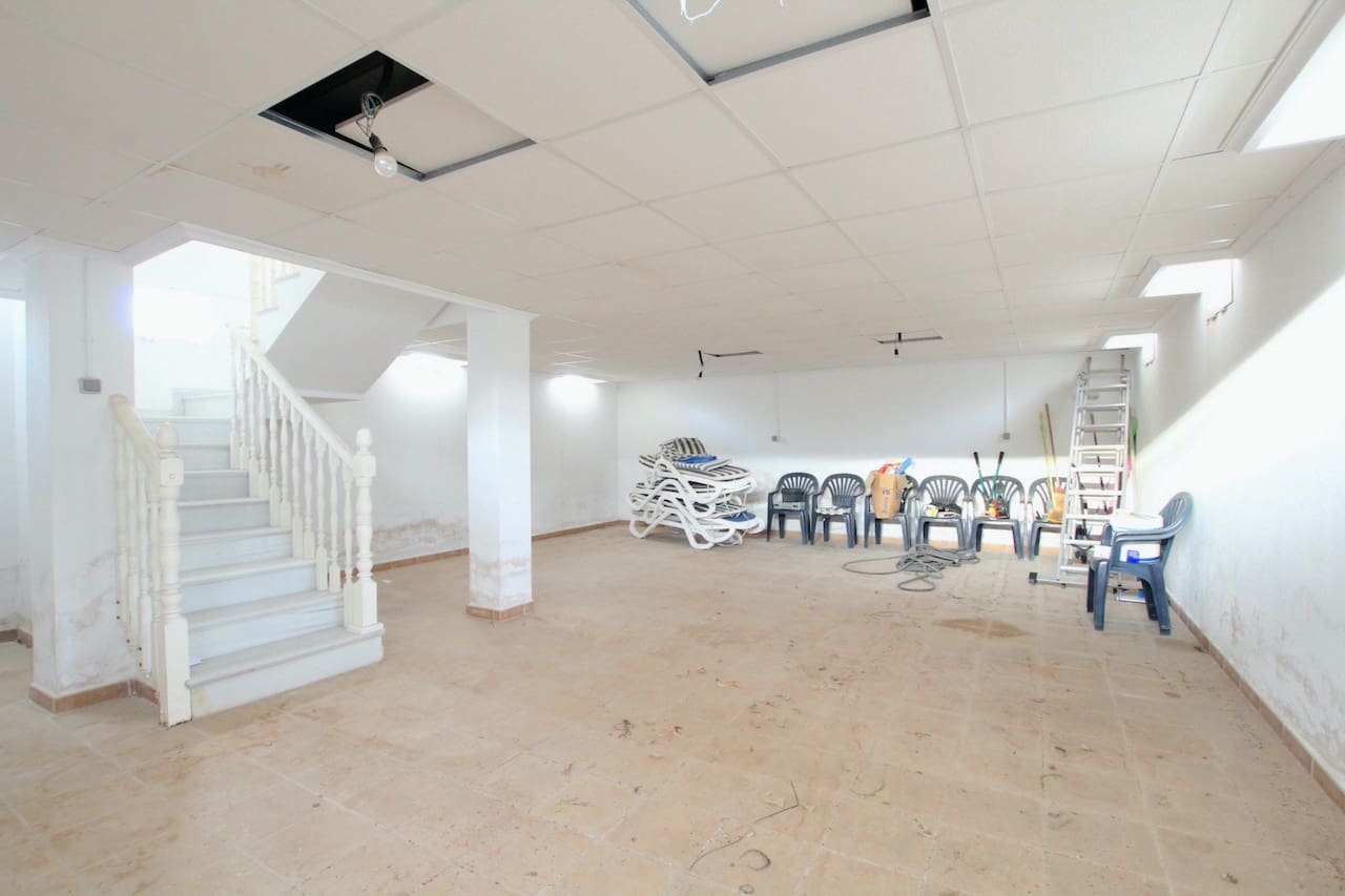 4 bedroom Villa for sale in Ciudad Quesada with pool garage - € 425,000 (Ref: 7313020)