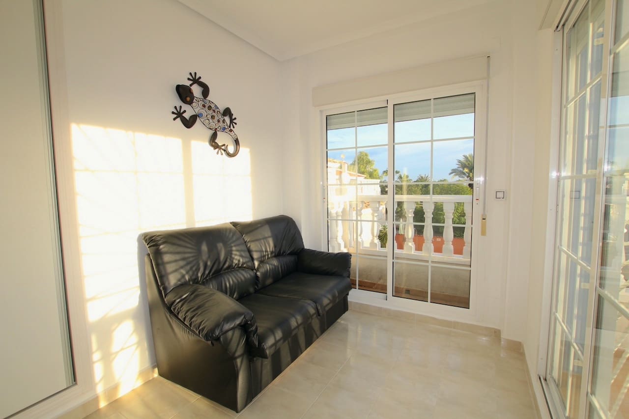 4 bedroom Villa for sale in Ciudad Quesada with pool garage - € 425,000 (Ref: 7313020)