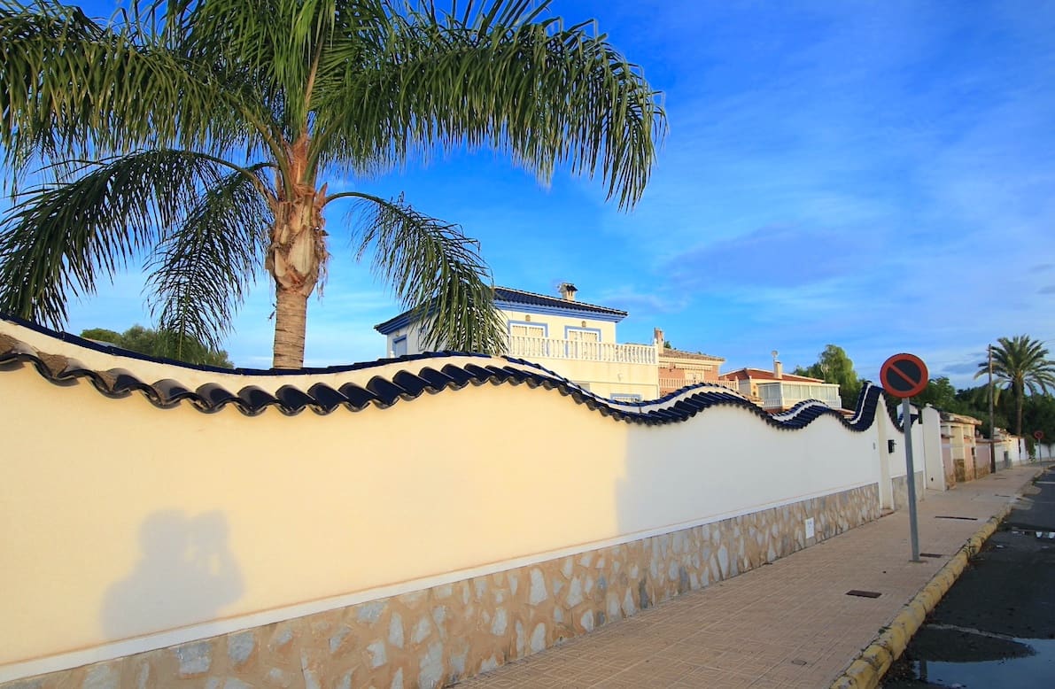 4 bedroom Villa for sale in Ciudad Quesada with pool garage - € 425,000 (Ref: 7313020)