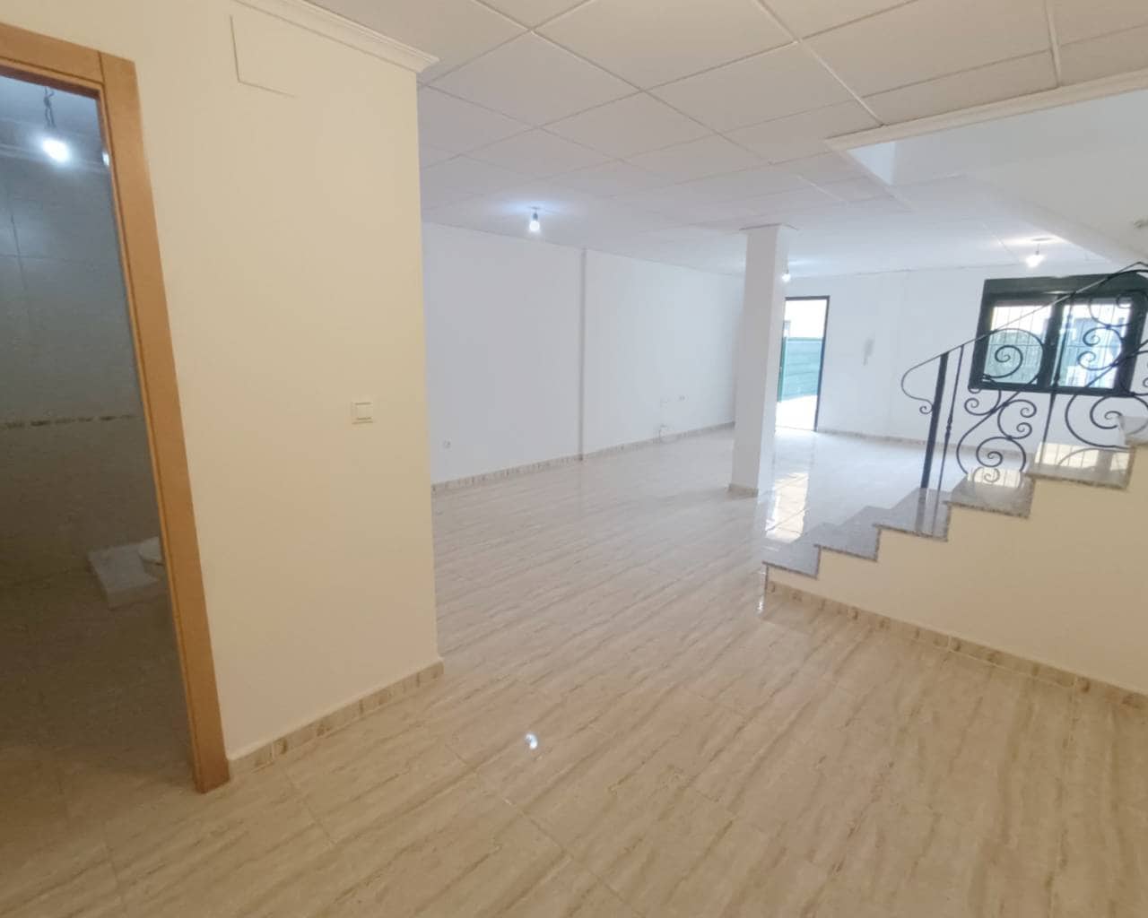 2 sovrum Semi-fristående Villa till salu i Ciudad Quesada med pool - 240 000 € (Ref: 8534636)