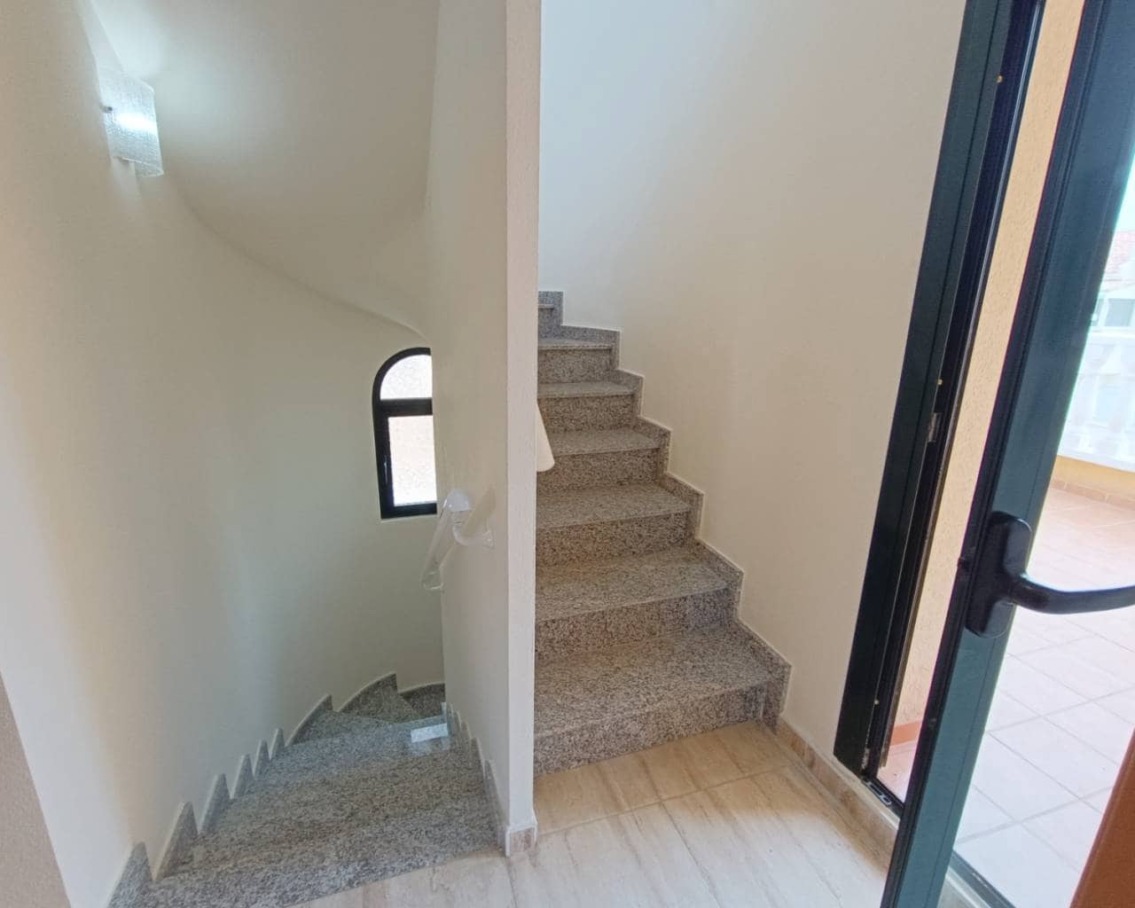 3 makuuhuone Paritalo myytävänä paikassa Ciudad Quesada mukana uima-altaan - 265 000 € (Ref: 8568925)