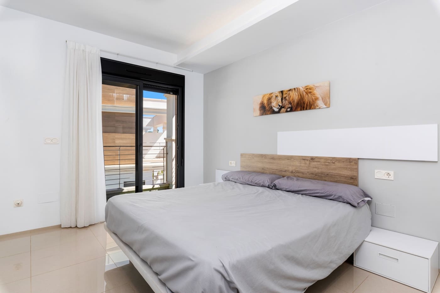 4 soveværelse Semi-Rækkehus til salg i Ciudad Quesada med swimmingpool - € 380.000 (Ref: 8649028)