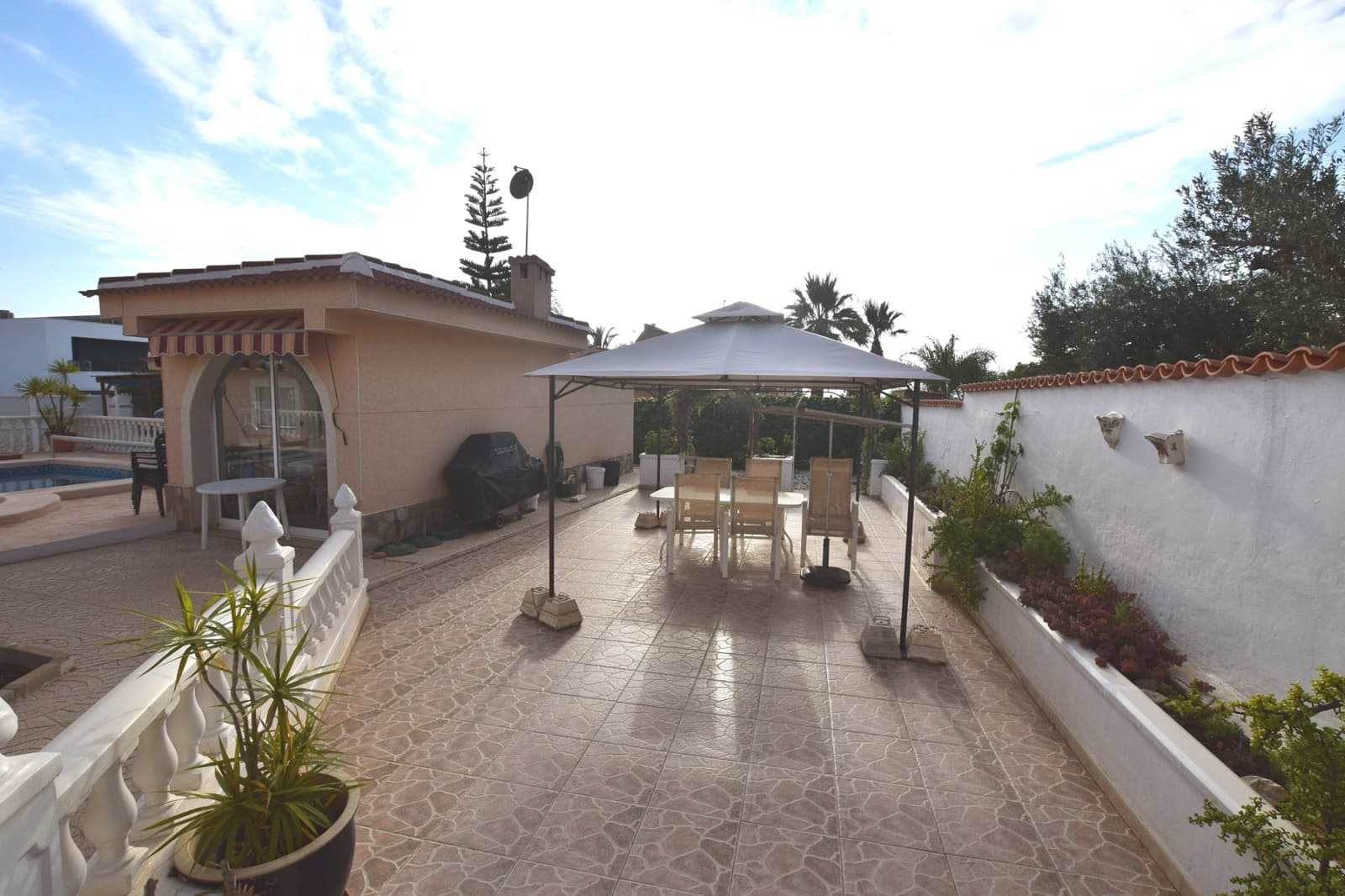 5 bedroom Villa for sale in Ciudad Quesada with pool - € 499,000 (Ref: 8670727)