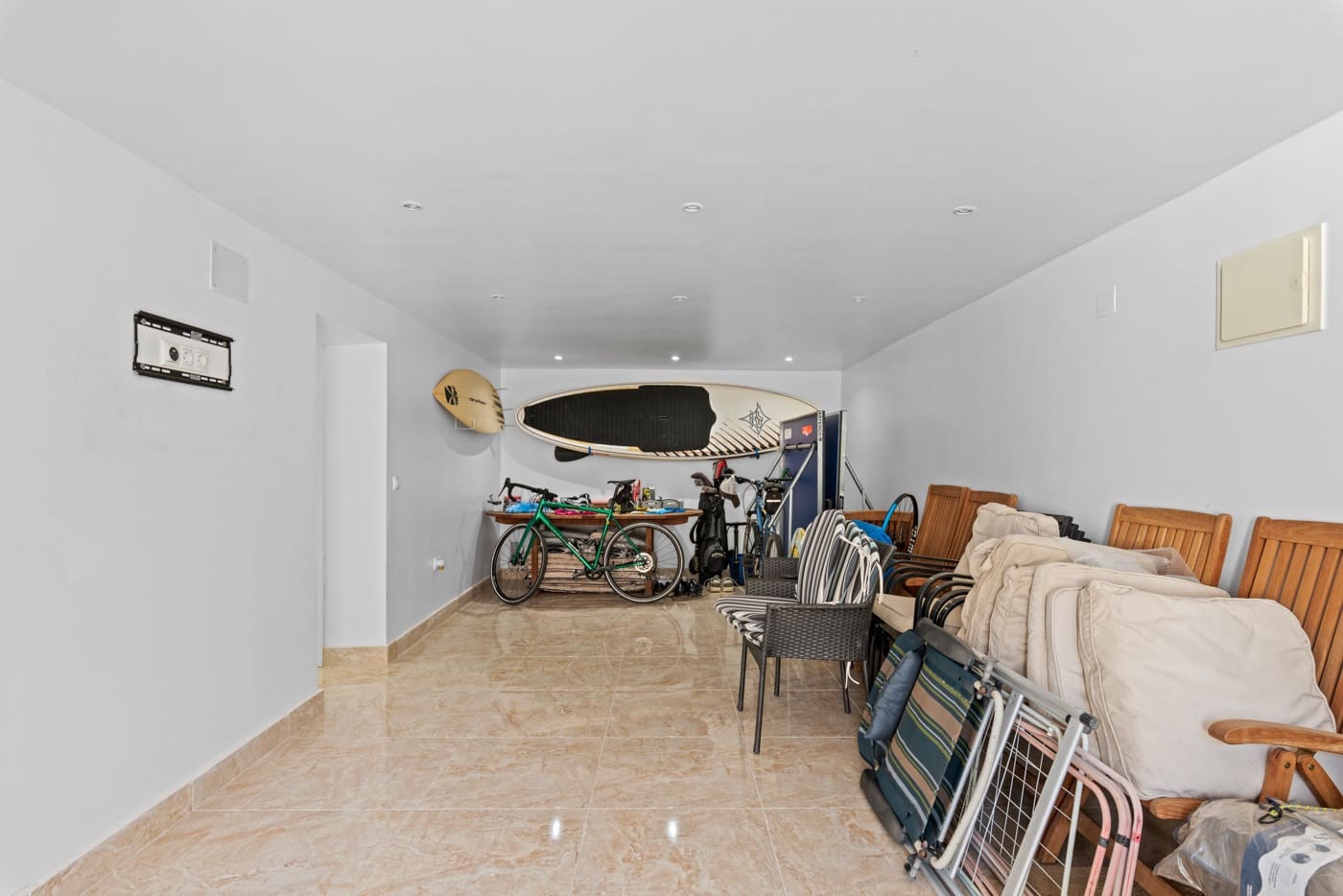 Chalet de 3 habitaciones en Torrevieja en venta con piscina - 395.000 € (Ref: 8788283)