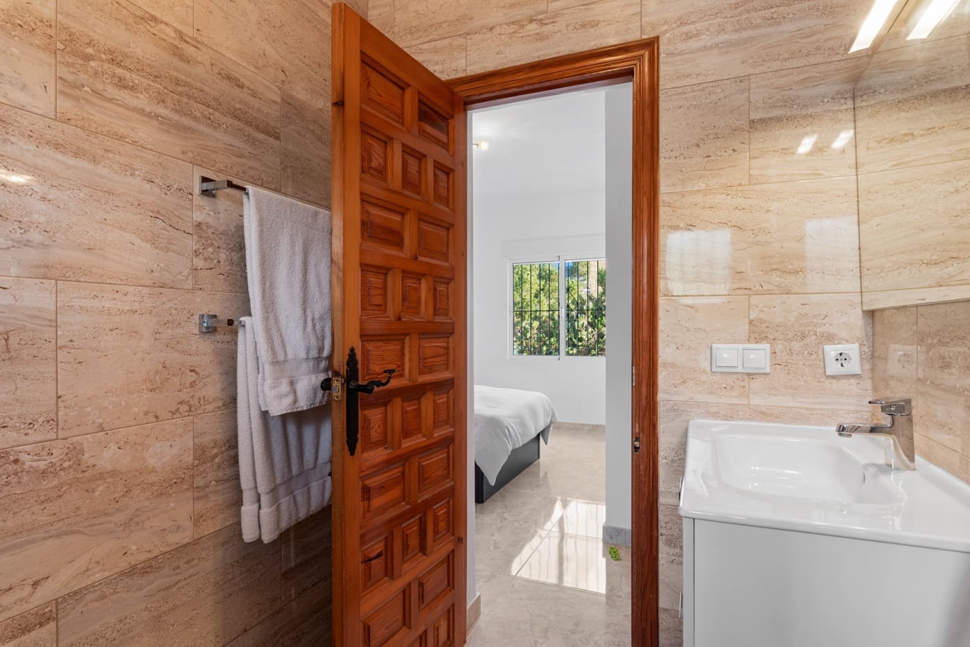 Chalet de 3 habitaciones en Torrevieja en venta con piscina - 395.000 € (Ref: 8788283)