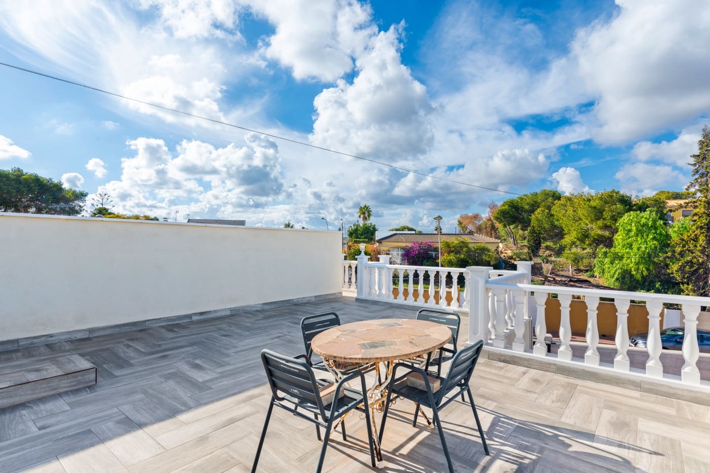 Chalet de 3 habitaciones en Torrevieja en venta con piscina - 395.000 € (Ref: 8788283)