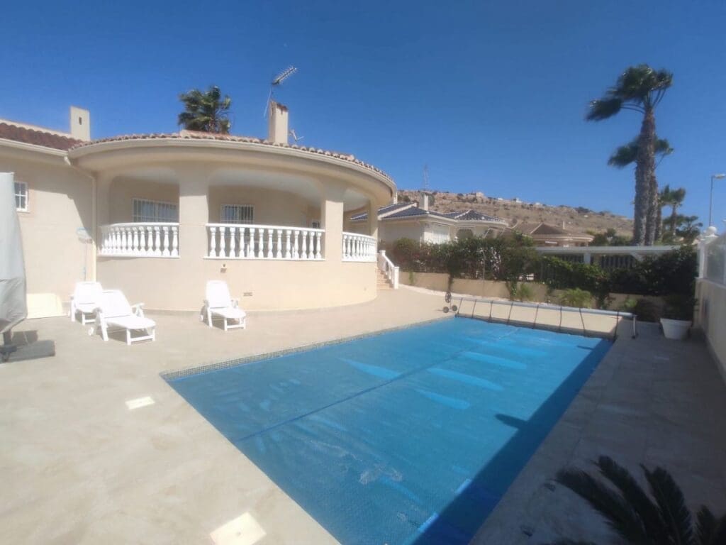 3 soveværelse Villa til salg i Benimar med swimmingpool garage - € 439.000 (Ref: 8863255)