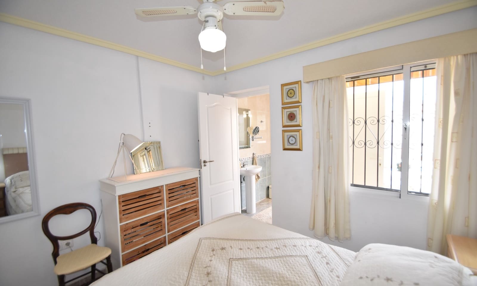 4 bedroom Villa for sale in Ciudad Quesada with pool - € 449,900 (Ref: 8866348)