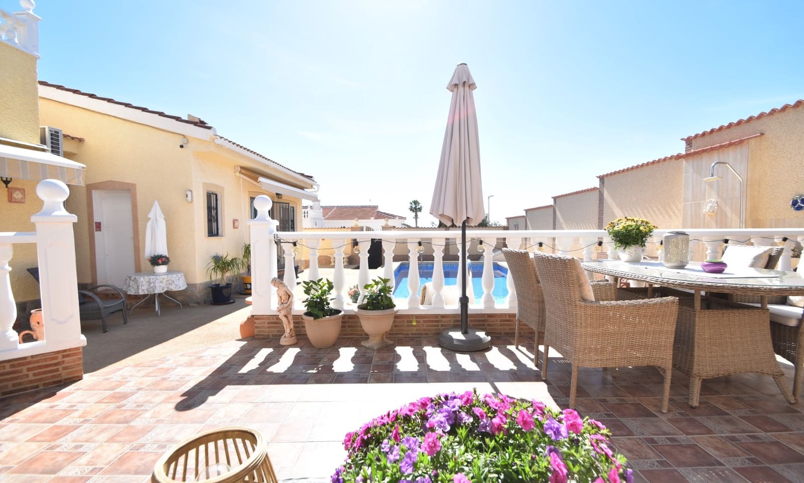 4 bedroom Villa for sale in Ciudad Quesada with pool - € 449,900 (Ref: 8866348)