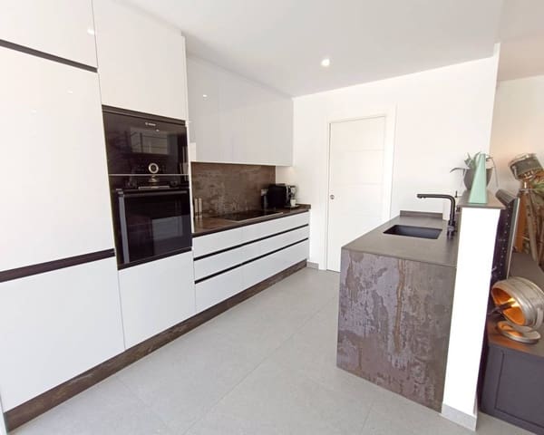 3 sypialnia Willa na sprzedaż w Algorfa z basenem garażem - 519 995 € (Ref: 8878613)