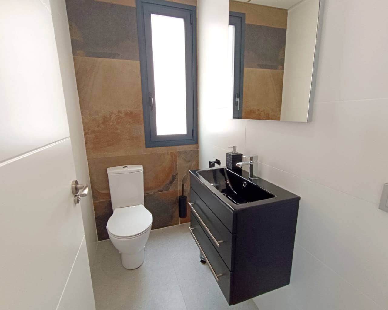 3 sypialnia Willa na sprzedaż w Algorfa z basenem garażem - 519 995 € (Ref: 8878613)