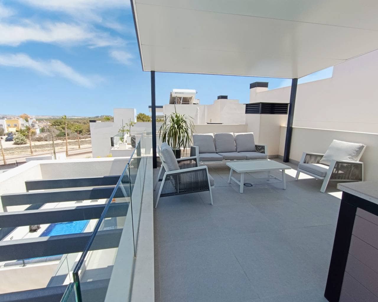 3 sypialnia Willa na sprzedaż w Algorfa z basenem garażem - 519 995 € (Ref: 8878613)