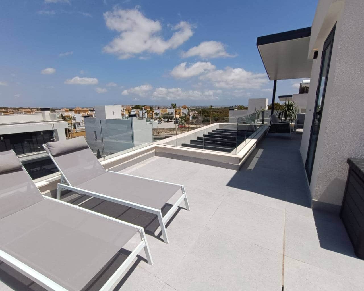 3 sypialnia Willa na sprzedaż w Algorfa z basenem garażem - 519 995 € (Ref: 8878613)