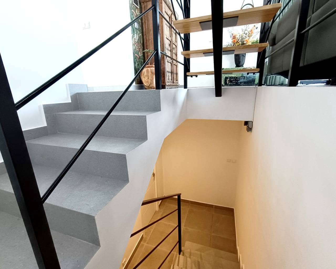 3 sypialnia Willa na sprzedaż w Algorfa z basenem garażem - 519 995 € (Ref: 8878613)